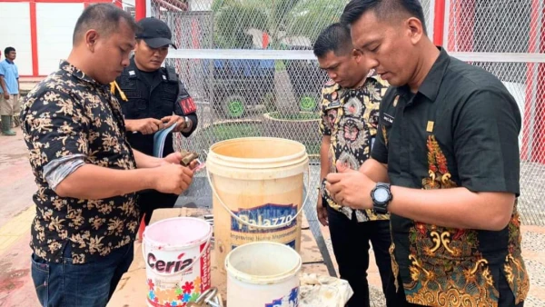 Lapas Narkotika Langkat Lakukan Pengecekan dan Perawatan Kunci Gembok Kamar Hunian - Digital Media Public